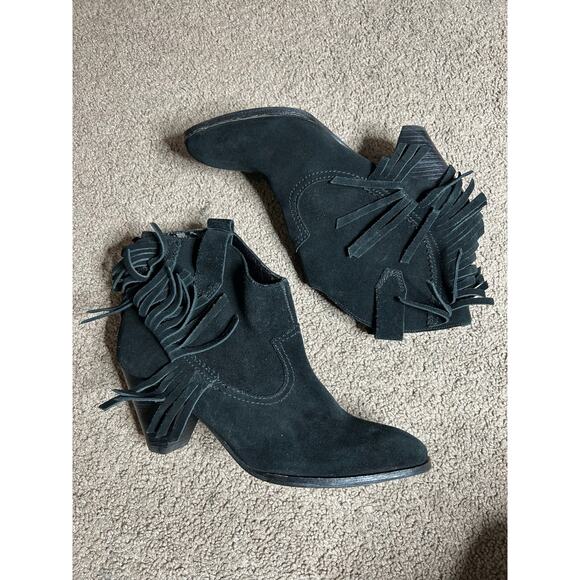 Women’s size 6.5M Guess Seline Black Leather Fringe Booties Cowgirl Heeled Boots - Picture 2 of 8